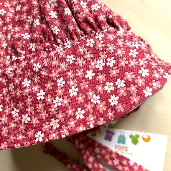 Red Floral Pioneer Bonnets, 2 Sizes Prairie Girl Style, Thimbleberries Design - Picture 4 of 10